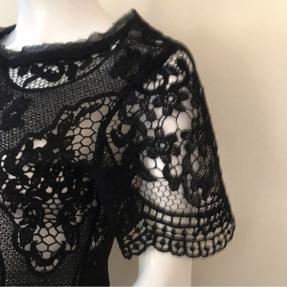 Lacey Crochet Top / short sleeves / size Sm - Picture 12 of 14